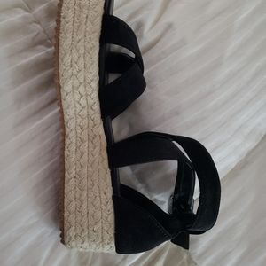 Black size 6 espadrille platform Sandals.
